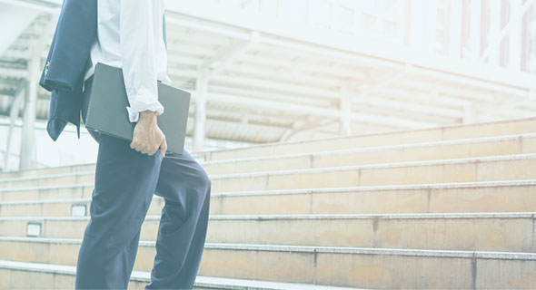 IT技術者として生涯活躍できる人材を育成するキャリアプランを設定